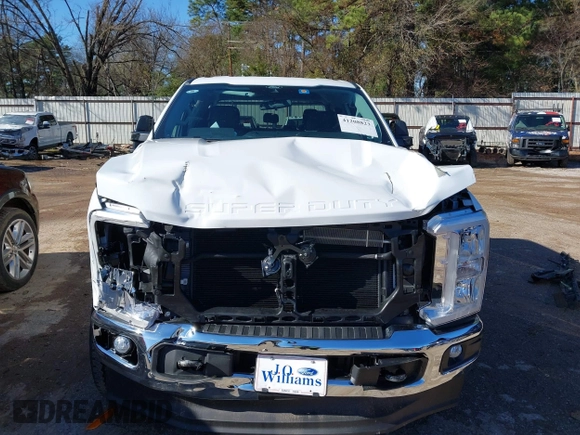 2024 Ford Super Duty F-250 SRW XL with VIN 1FT7W2BT4REF36126, listed as a IAAI auction lot 41208823 with 185 mi miles. Bid and sale history available at carsss.com. Image 6.