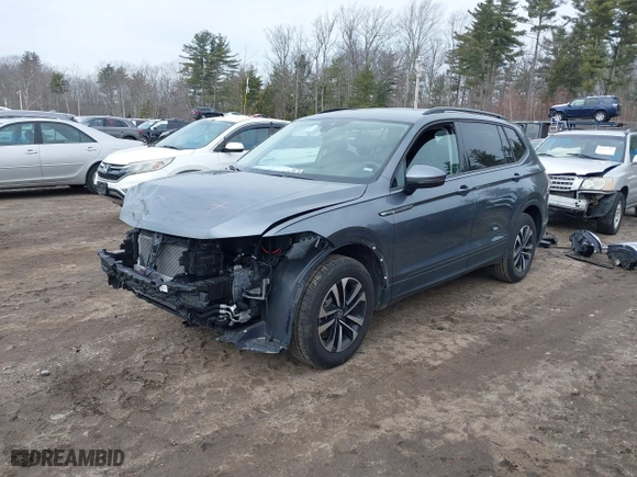 2024 Volkswagen Tiguan S with VIN 3VVRB7AXXRM043374, listed as a IAAI auction lot 41719157 with 21,637 mi miles. Bid and sale history available at carsss.com. Image 18.