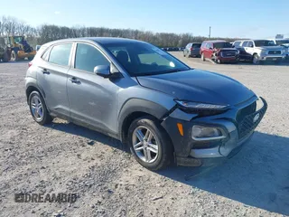 2021 Hyundai Kona SE with VIN KM8K12AA9MU667653, listed as a IAAI auction lot 41889973 with 30,399 mi miles and . Bid and sale history available at carsss.com. Image 1.