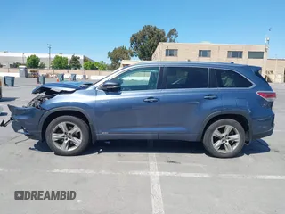 2016 Toyota Highlander Limited with VIN 5TDDCRFH8GS019736, listed as a IAAI auction lot 42532859 with 82,694 mi miles and . Bid and sale history available at DreamBid. Image 14.