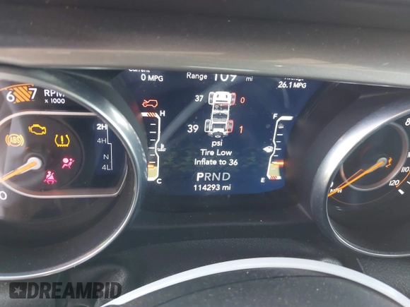 2018 Jeep Wrangler Unlimited Sahara z VIN 1C4HJXEN4JW321227, wystawiony jako IAAI lot #42002735 z przebiegiem 114 293 mil mil oraz . Historia ofert i sprzedaży dostępna na DreamBid. Obrazek 7.