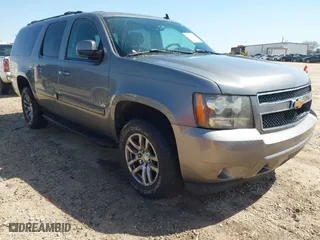 2007 Chevrolet Suburban LT with VIN 1GNFK16307J248157, listed as a IAAI auction lot 41742907 with 206,258 mi miles. Bid and sale history available at carsss.com. Image 1.