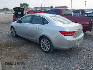 2016 Buick Verano Group z VIN 1G4PS5SK2G4142644, wystawiony jako IAAI lot #42376737 z przebiegiem 197 716 mil mil oraz . Historia ofert i sprzedaży dostępna na DreamBid. Obrazek 3.
