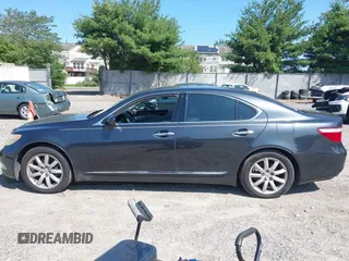 2008 Lexus LS 460 with VIN JTHBL46F885083337, listed as a IAAI auction lot 42409781 with 162,018 mi miles and . Bid and sale history available at DreamBid. Image 14.