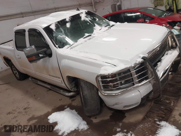 2011 Chevrolet Silverado 1500 with VIN 1GCPKTE39BF169611, listed as a IAAI auction lot 41270847 with 184,975 mi miles and . Bid and sale history available at DreamBid. Image 1.