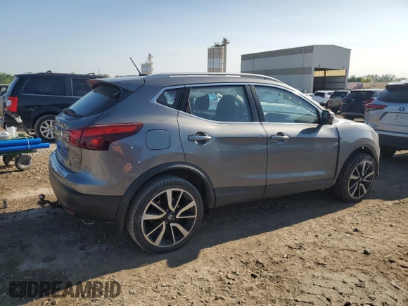 2017 Nissan Rogue SV with VIN JN1BJ1CR5HW135847, listed as a Copart auction lot 59091395 with 75,509 mi miles and Salvage title. Bid and sale history available at DreamBid. Image 3.