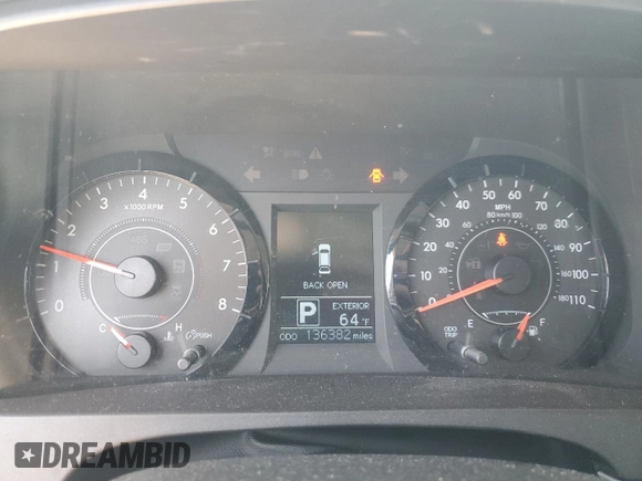 2015 Toyota Sienna L with VIN 5TDZK3DC3FS641656, listed as a Copart auction lot 56275585 with 136,382 mi miles and Clean Title. Bid and sale history available at DreamBid. Image 9.