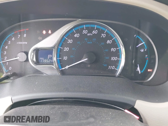 2011 Toyota Sienna XLE AAS with VIN 5TDYK3DC8BS108689, listed as a IAAI auction lot 42308965 with 179,524 mi miles and . Bid and sale history available at DreamBid. Image 7.