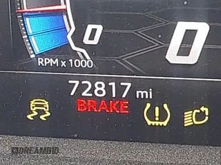 2019 Lamborghini Urus z VIN ZPBUA1ZL7KLA01416, wystawiony jako IAAI lot #41680325 z przebiegiem 72 817 mil mil oraz . Historia ofert i sprzedaży dostępna na DreamBid. Obrazek 16.