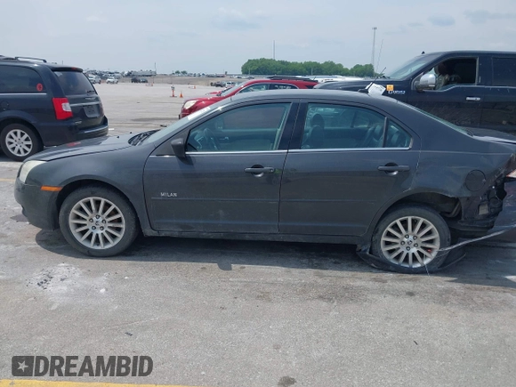 2007 Mercury Milan Premier with VIN 3MEHM081X7R640813, listed as a IAAI auction lot 42427120 with 166,991 mi miles and . Bid and sale history available at DreamBid. Image 14.