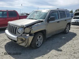 2007 Jeep Patriot Limited с VIN 1J8FF48W47D426536, выставлен на аукционе Copart как лот 61492725 с пробегом 135 994 миль миль и Списание • Salvage title. История ставок и продаж доступна на DreamBid. Изображение 1.