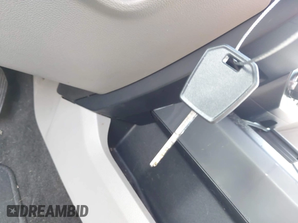 2018 Ford F-150 XL с VIN 1FTEW1CP3JFC23148, выставлен на аукционе IAAI как лот 42593237 с пробегом 142 438 миль миль и . История ставок и продаж доступна на DreamBid. Изображение 11.
