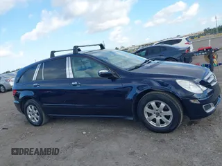 2006 Mercedes-Benz R-Class 3.5L with VIN 4JGCB65E16A026362, listed as a IAAI auction lot 41566013 with 110,626 mi miles. Bid and sale history available at carsss.com. Image 13.