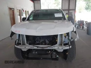 2021 Chevrolet Colorado 2WD Work Truck с VIN 1GCHSBEAXM1119006, выставлен на аукционе IAAI как лот 42556434 с пробегом 75 704 миль миль и . История ставок и продаж доступна на DreamBid. Изображение 12.