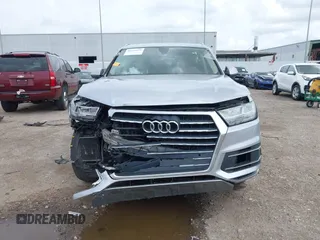 2019 Audi Q7 Premium Plus с VIN WA1LAAF76KD042912, выставлен на аукционе IAAI как лот 42425873 с пробегом Не указан миль и . История ставок и продаж доступна на DreamBid. Изображение 12.