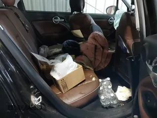 2016 FIAT 500X Trekking Plus z VIN ZFBCFYET4GP343587, wystawiony jako IAAI lot #41439059 z przebiegiem 106 143 mil mil oraz . Historia ofert i sprzedaży dostępna na DreamBid. Obrazek 8.