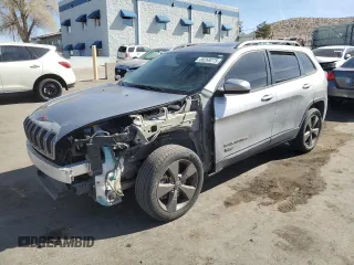 2017 Jeep Cherokee Latitude with VIN 1C4PJLCS3HW514430, listed as a Copart auction lot 50260275 with 120,021 mi miles and Salvage title. Bid and sale history available at DreamBid. Image 1.