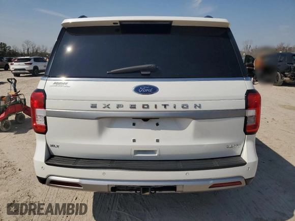2024 Ford Expedition Max XLT z VIN 1FMJK1H8XREA21951, wystawiony jako Copart lot #45556635 z przebiegiem 8 544 mil mil oraz Szkoda całkowita • Salvage title. Historia ofert i sprzedaży dostępna na DreamBid. Obrazek 6.
