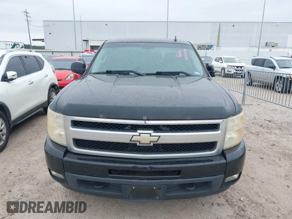 2011 Chevrolet Silverado 1500 LTZ with VIN 3GCPKTE2XBG110413, listed as a IAAI auction lot 41596989 with 158,214 mi miles and . Bid and sale history available at DreamBid. Image 12.