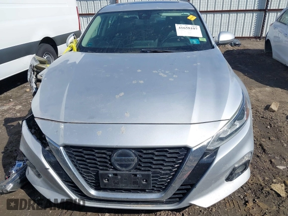 2019 Nissan Altima 2.5 SL with VIN 1N4BL4EV5KC185679, listed as a IAAI auction lot 41658107 with 136,662 mi miles. Bid and sale history available at carsss.com. Image 13.