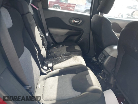 2014 Jeep Cherokee Latitude z VIN 1C4PJMCSXEW141453, wystawiony jako IAAI lot #41975311 z przebiegiem 150 085 mil mil oraz . Historia ofert i sprzedaży dostępna na DreamBid. Obrazek 8.