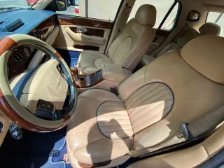 2002 Bentley Arnage with VIN SCBLC31E62CX08029, listed as a Copart auction lot 46799805 with 86,082 mi miles and Clean Title. Bid and sale history available at DreamBid. Image 9.