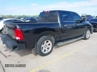 2018 Ram 1500 Lone Star Silver с VIN 1C6RR6LT1JS160858, выставлен на аукционе IAAI как лот 42327227 с пробегом 86 848 миль миль и . История ставок и продаж доступна на DreamBid. Изображение 4.