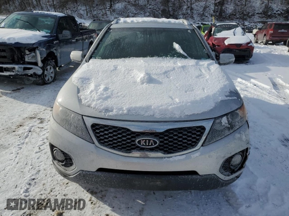 2013 Kia Sorento EX with VIN 5XYKUDA21DG389591, listed as a Copart auction lot 88585995 with 0 mi miles and Clean Title. Bid and sale history available at carsss.com. Image 5.