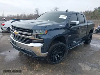 2019 Chevrolet Silverado 1500 LT with VIN 1GCPWCED3KZ146322, listed as a IAAI auction lot 41434070 with 135,233 mi miles. Bid and sale history available at carsss.com. Image 2.