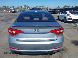 2016 Hyundai Sonata SE z VIN 5NPE24AF3GH348379, wystawiony jako IAAI lot #41645542 z przebiegiem 172 022 mil mil oraz . Historia ofert i sprzedaży dostępna na DreamBid. Obrazek 16.