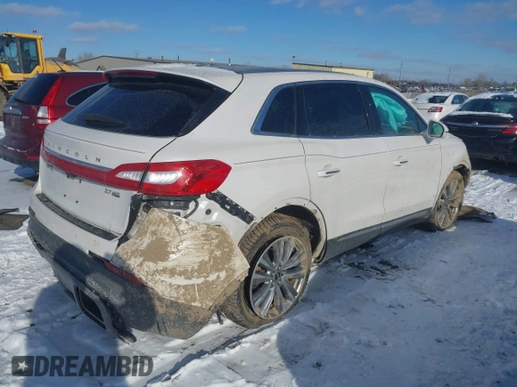 2016 Lincoln MKX Reserve with VIN 2LMTJ8LP3GBL38650, listed as a IAAI auction lot 41338134 with 128,078 mi miles. Bid and sale history available at carsss.com. Image 4.
