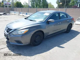 2017 Nissan Altima SV z VIN 1N4AL3AP0HC220571, wystawiony jako IAAI lot #42164901 z przebiegiem 94 218 mil mil oraz . Historia ofert i sprzedaży dostępna na DreamBid. Obrazek 17.