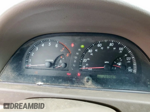 2004 Toyota Camry LE with VIN 4T1BE32KX4U903728, listed as a Copart auction lot 54686425 with 297,587 mi miles and Clean title. Bid and sale history available at DreamBid. Image 9.