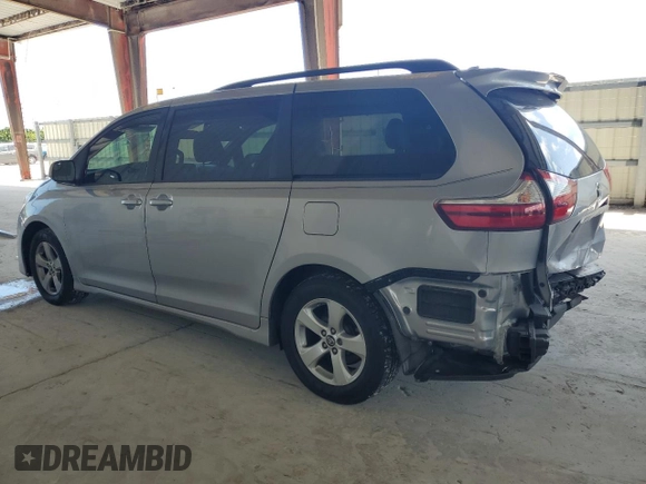 2018 Toyota Sienna LE Auto Access Seat with VIN 5TDKZ3DC5JS959834, listed as a Copart auction lot 51002875 with 113,144 mi miles and Salvage Title. Bid and sale history available at carsss.com. Image 2.