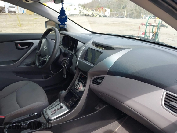 2011 Hyundai Elantra Limited с VIN 5NPDH4AE5BH005390, выставлен на аукционе IAAI как лот 41855803 с пробегом 155 406 миль миль и . История ставок и продаж доступна на DreamBid. Изображение 5.