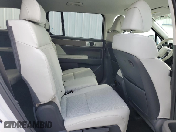 2025 Hyundai Santa Fe SEL z VIN 5NMP24GL5SH114787, wystawiony jako Copart lot #57033265 z przebiegiem 2 884 mil mil oraz Nie do naprawy • Non repairable. Historia ofert i sprzedaży dostępna na DreamBid. Obrazek 11.