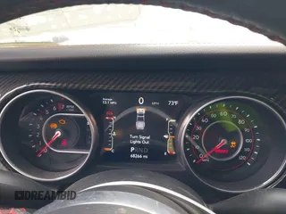 2020 Jeep Gladiator Rubicon z VIN 1C6JJTBG7LL102189, wystawiony jako IAAI lot #42320968 z przebiegiem 68 266 mil mil oraz . Historia ofert i sprzedaży dostępna na DreamBid. Obrazek 7.