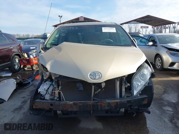2014 Toyota Sienna Ltd with VIN 5TDDK3DC0ES091759, listed as a IAAI auction lot 41150493 with 155,165 mi miles. Bid and sale history available at carsss.com. Image 13.