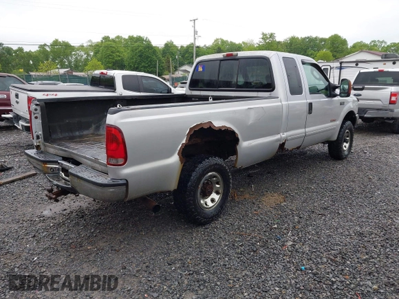 2003 Ford F-250 XL с VIN 1FTNX21P43ED12211, выставлен на аукционе IAAI как лот 42267003 с пробегом 214 101 миль миль и . История ставок и продаж доступна на DreamBid. Изображение 4.