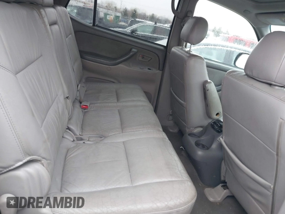2006 Toyota Sequoia SR5 with VIN 5TDBT44A26S260206, listed as a IAAI auction lot 41658833 with 206,578 mi miles and . Bid and sale history available at DreamBid. Image 8.