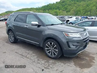2016 Ford Explorer Platinum z VIN 1FM5K8HT8GGD34030, wystawiony jako IAAI lot #42134884 z przebiegiem 108 723 mil mil oraz . Historia ofert i sprzedaży dostępna na DreamBid. Obrazek 1.