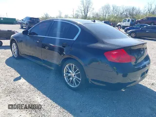 2008 Infiniti G35 x with VIN JNKBV61FX8M265561, listed as a IAAI auction lot 42028294 with 233,369 mi miles. Bid and sale history available at carsss.com. Image 3.