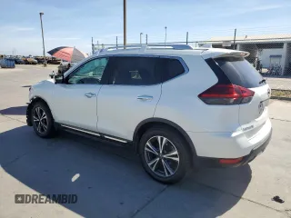 2017 Nissan Rogue SL z VIN 5N1AT2MT9HC848475, wystawiony jako Copart lot #57272765 z przebiegiem 81 296 mil mil oraz Szkoda całkowita • Salvage title. Historia ofert i sprzedaży dostępna na DreamBid. Obrazek 2.