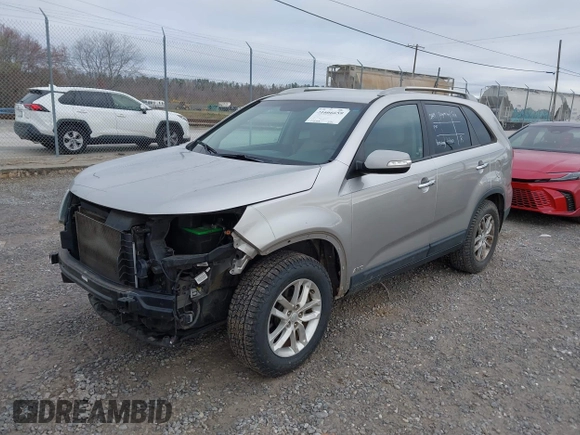 2015 Kia Sorento LX with VIN 5XYKTDA64FG612232, listed as a IAAI auction lot 41894549 with 145,748 mi miles. Bid and sale history available at carsss.com. Image 2.