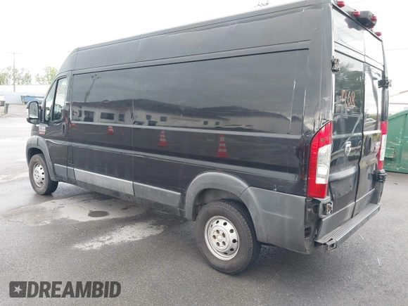 2015 Ram ProMaster Cargo z VIN 3C6TRVDG1FE512803, wystawiony jako IAAI lot #42355330 z przebiegiem 87 392 mil mil oraz . Historia ofert i sprzedaży dostępna na DreamBid. Obrazek 3.