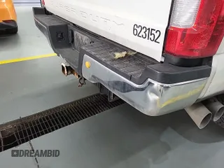 2019 Ford F-250 XL с VIN 1FT7W2BT2KEE67751, выставлен на аукционе IAAI как лот 42585417 с пробегом 241 154 миль миль и . История ставок и продаж доступна на DreamBid. Изображение 33.