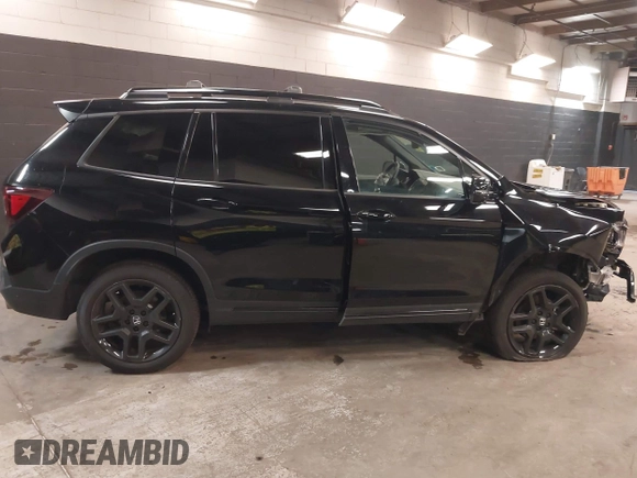 2024 Honda Passport Black Edition with VIN 5FNYF8H82RB002633, listed as a IAAI auction lot 42296310 with 12,991 mi miles and . Bid and sale history available at DreamBid. Image 14.