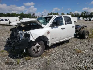 2022 Ram 3500 Tradesman z VIN 3C7WRTCL1NG295073, wystawiony jako Copart lot #70974224 z przebiegiem 307 172 mil mil oraz Szkoda całkowita • Salvage title. Historia ofert i sprzedaży dostępna na DreamBid. Obrazek 1.