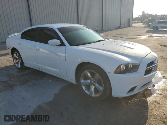2013 Dodge Charger SXT with VIN 2C3CDXHG4DH709127, listed as a Copart auction lot 73497904 with 61,866 mi miles and Salvage Title. Bid and sale history available at carsss.com. Image 4.