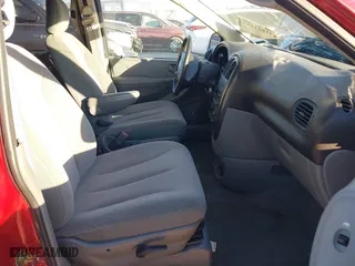 2006 Dodge Grand Caravan SXT with VIN 2D4GP44L66R860380, listed as a IAAI auction lot 41821255 with 97,714 mi miles. Bid and sale history available at carsss.com. Image 5.